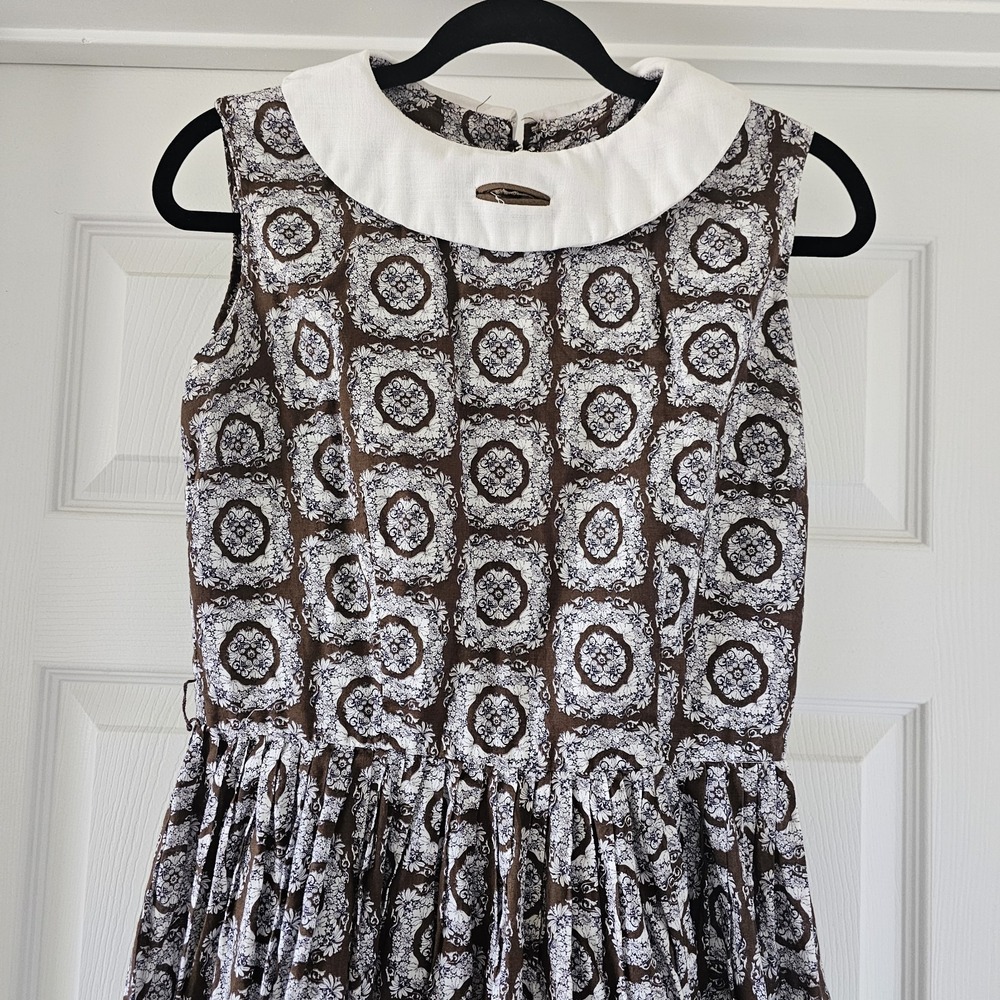 1950s 1960s Vintage Cotton Midi Dress Brown & White #44 - Picture 2 of 7